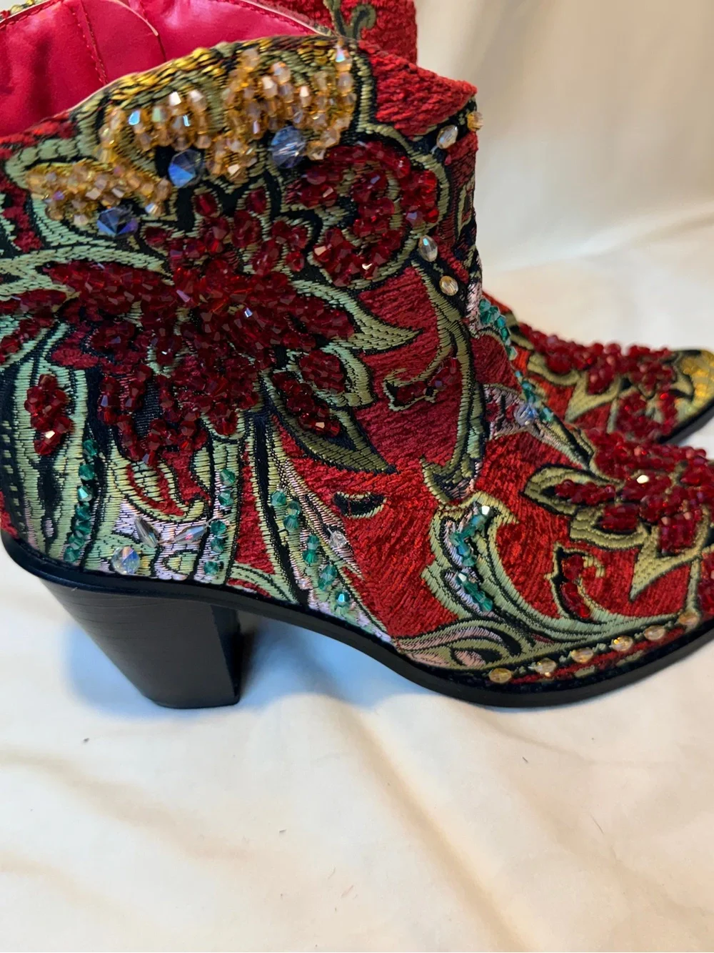Helen’s Hearts Sequin and rhinestone studded boot R-LB-JK-S809